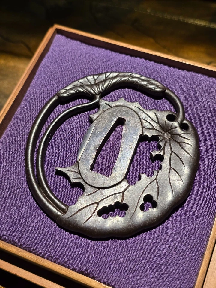 18/19 C. SATSUMA KATANA TSUBA  Japanese Samurai Sword Fuchi Kashira Menuki Kogai - Image 4 of 4