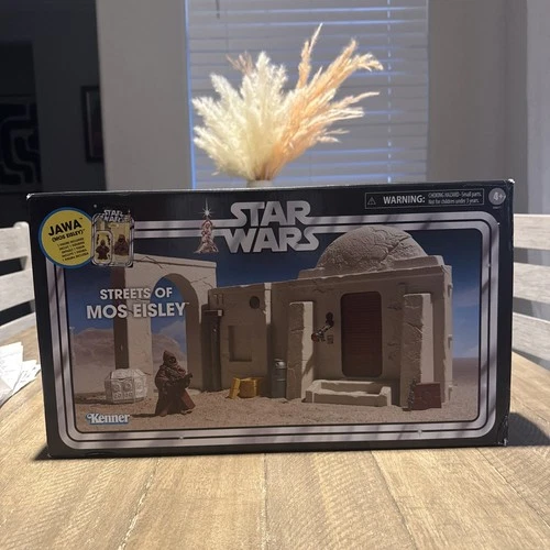 Star Wars The Vintage Collection Streets Of Mos Eisley Playset New And Sealed