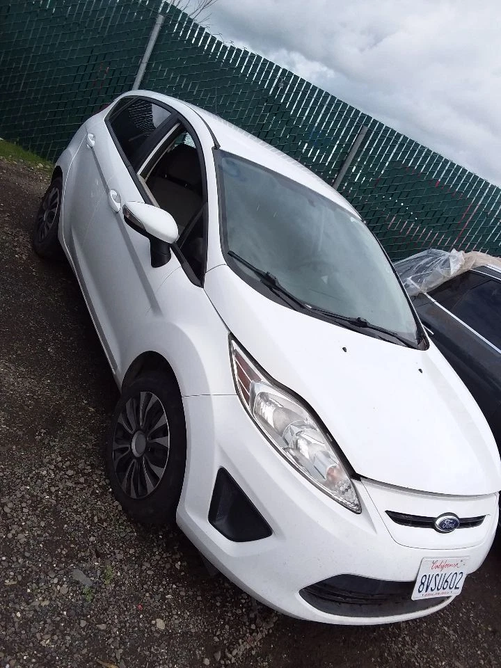 Sistema de monitoreo de presión de neumáticos usado (TPMS) modo de control se adapta a: Ford Fiesta S 2013 Foto 2 de 4