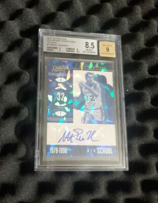 Get the autograph of one of basketball Magic Johnson Auto BGS display picture 1