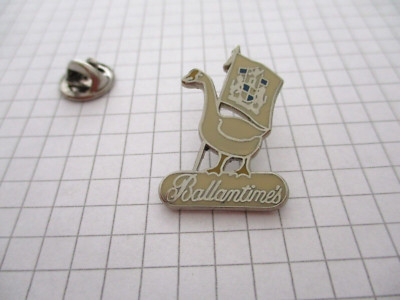 BALLANTINE'S WHISKY - VINTAGE PIN - PRIVATE COLLECTION - US6 | eBay