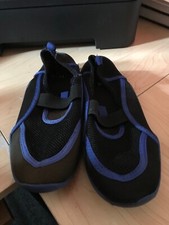 Kids Black Blue Water Shoes Size L 2-3 Very Good Condition