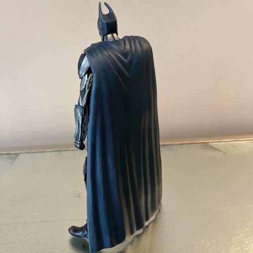 Mattel - DC Comics Unlimited - Injustice Batman 6" Action Figure - DCUC - Picture 6 of 6