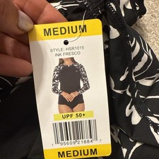 NEW Hurley Ladies Long Sleeve Rash Guard UPF 50 Size Medium black and white