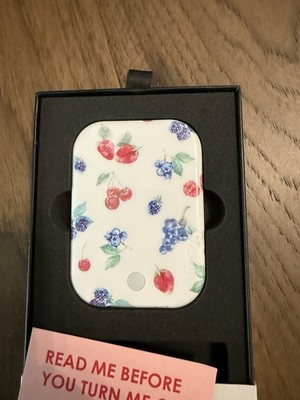 Velvet Caviar Magnetic Wireless Power Pack   Berry Print   New in Box