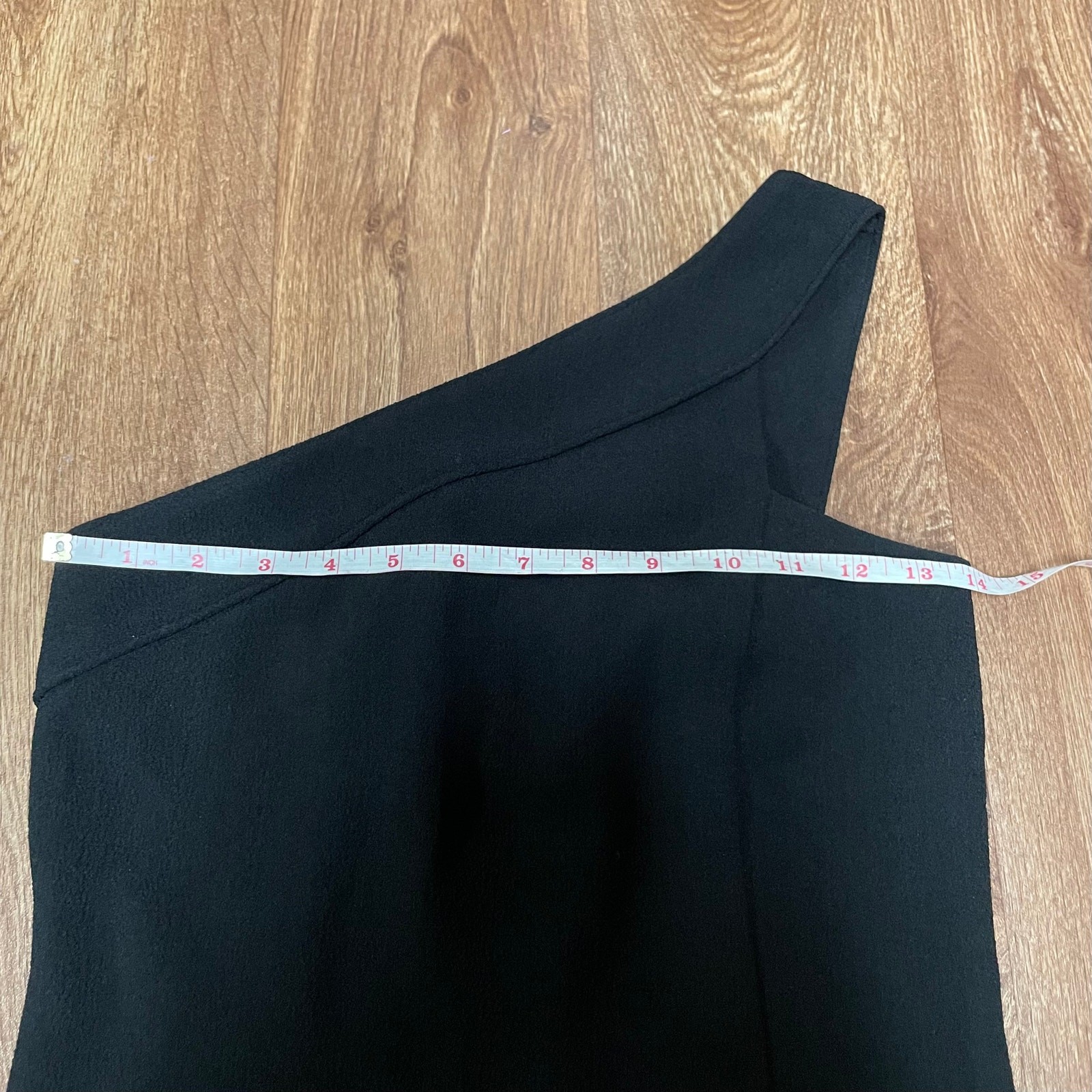 BCBGeneration Solid Black One Shoulder Crepe Fitt… - image 12