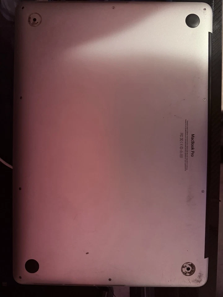 Apple MacBook Pro Retina 15 pulgadas (finales de 2013) I7, 8 GB RAM, 256 GB SSD Foto 4 de 4