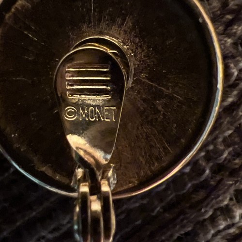 Vint. Pendientes Monet Marfil Círculo con Diseño en Tono Dorado Elevado - Firmados, Postes con Protector - Imagen 8 de 9