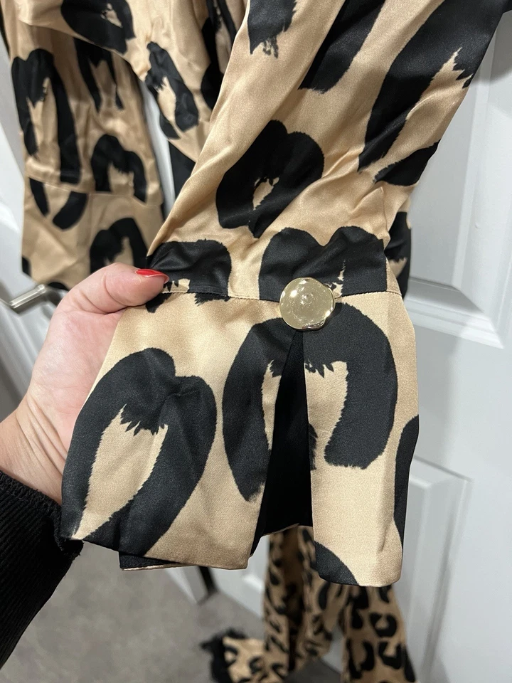 MOTHER OF PEARL Alena 动物印花短裹身衬衫 10 码 — 第 2/4 张图片