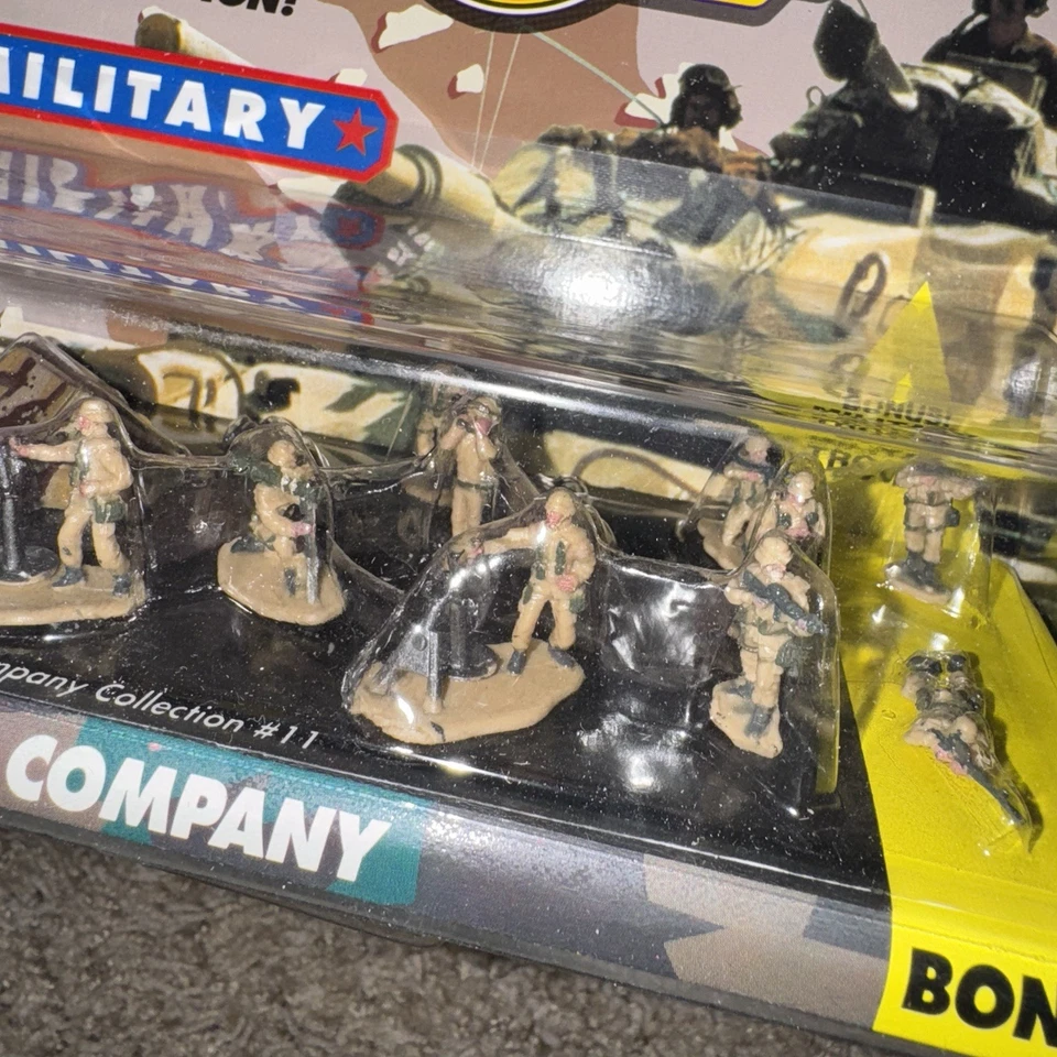 VTG 1991 Galoob Micro Machines Military Combat Company #11 Sealed Hummer Troops - Image 3 of 4