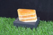 Free Form Yellow Agate with white stripes 178g Lot 210 