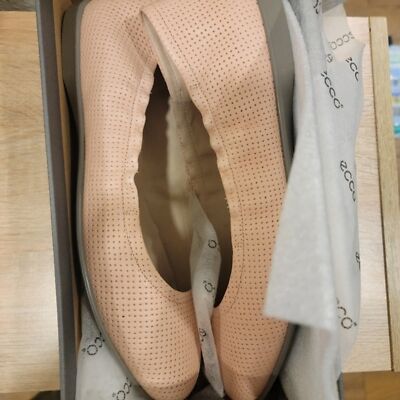 New Ecco Incise Flats in Muted Clay US 10-10.5, EU 41