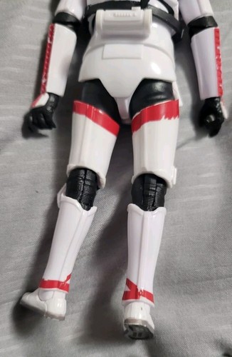 Star Wars: Black Series The Mandalorian (INCINERATOR TROOPER) 6" Action Figure - Picture 11 of 16