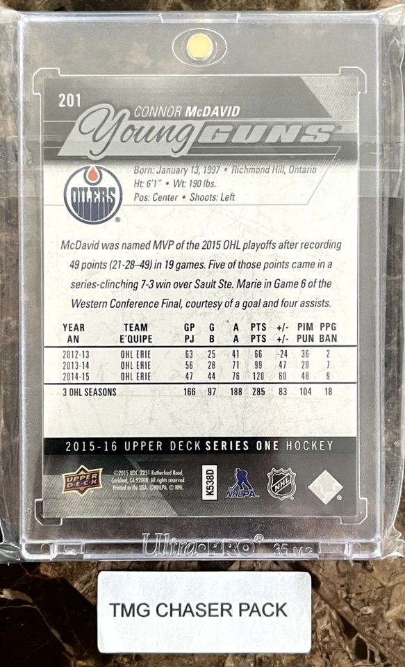 Paquetes misteriosos de cartas mixtas con tarjeta de persecución Connor McDavid Young Guns 2015-16 Foto 2 de 4