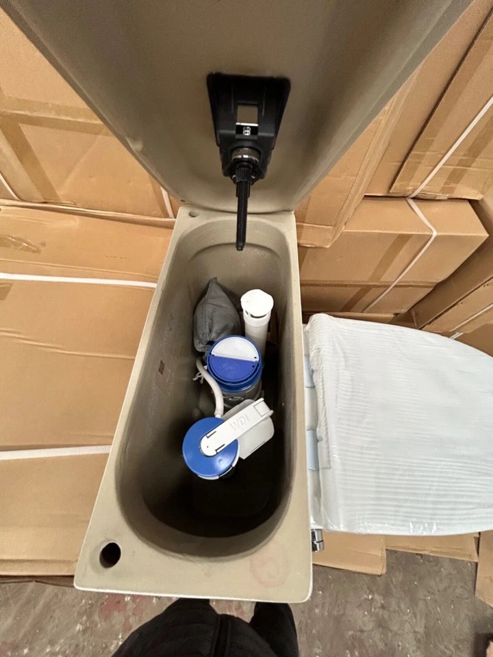 Close Coupled Toilet with Bidet Combined Bidet Toilet Soft Close WC Seat Rimless - Image 4 of 4