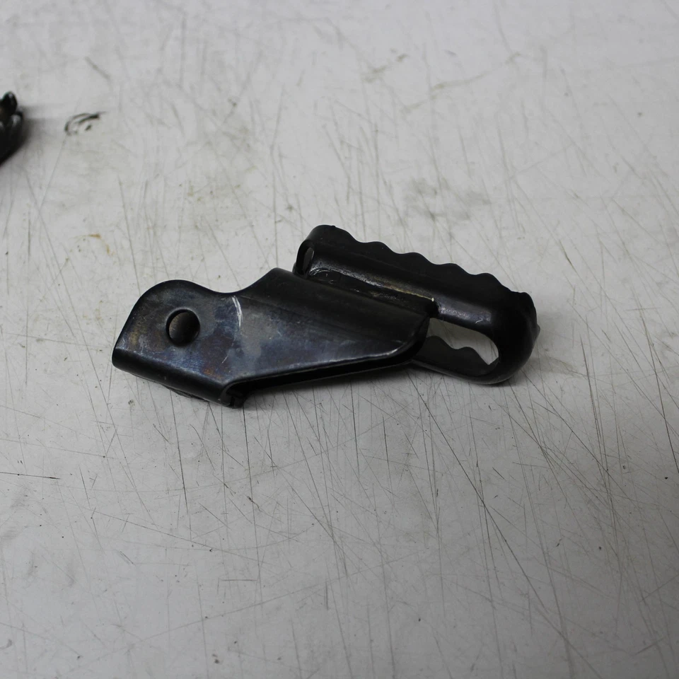 Yamaha Tw200 2006 reposapiés izquierdo derecho clavijas Foto 4 de 4