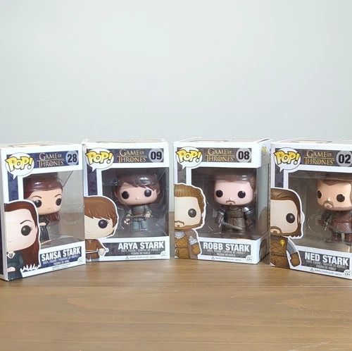 Funko Pop! Game of Thrones Stark Family Set Sansa #28 Arya #09 Robb #08 Ned #02