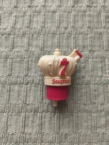 Seagrams 7 Bottle Topper Plastic 1960/S