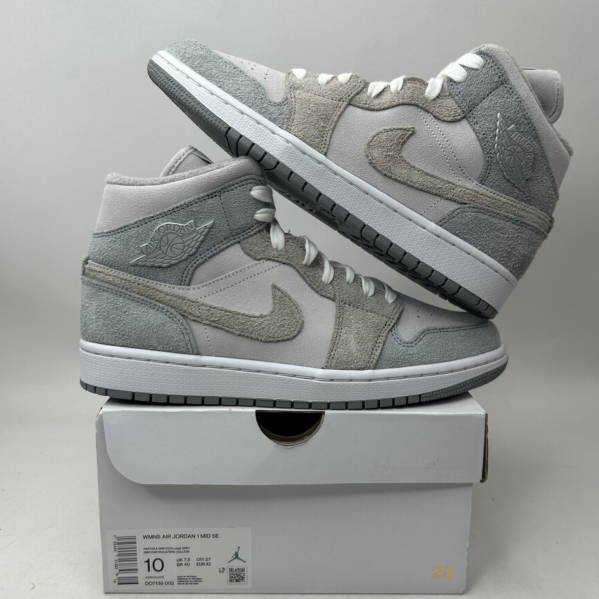 Nike Air Jordan 1 Mid SE WMNS “Particle Grey/Fleece” DO7139-002 