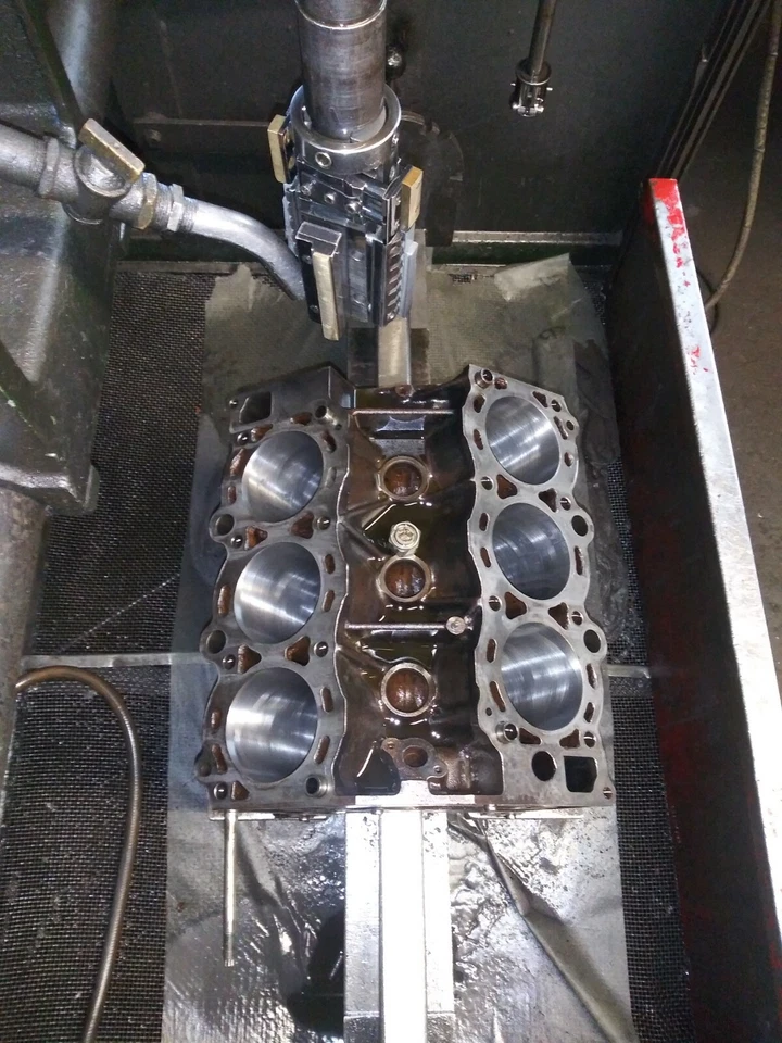 MOTOR TOYOTA BLOQUE LARGO 3VZ 3.0 Foto 3 de 4