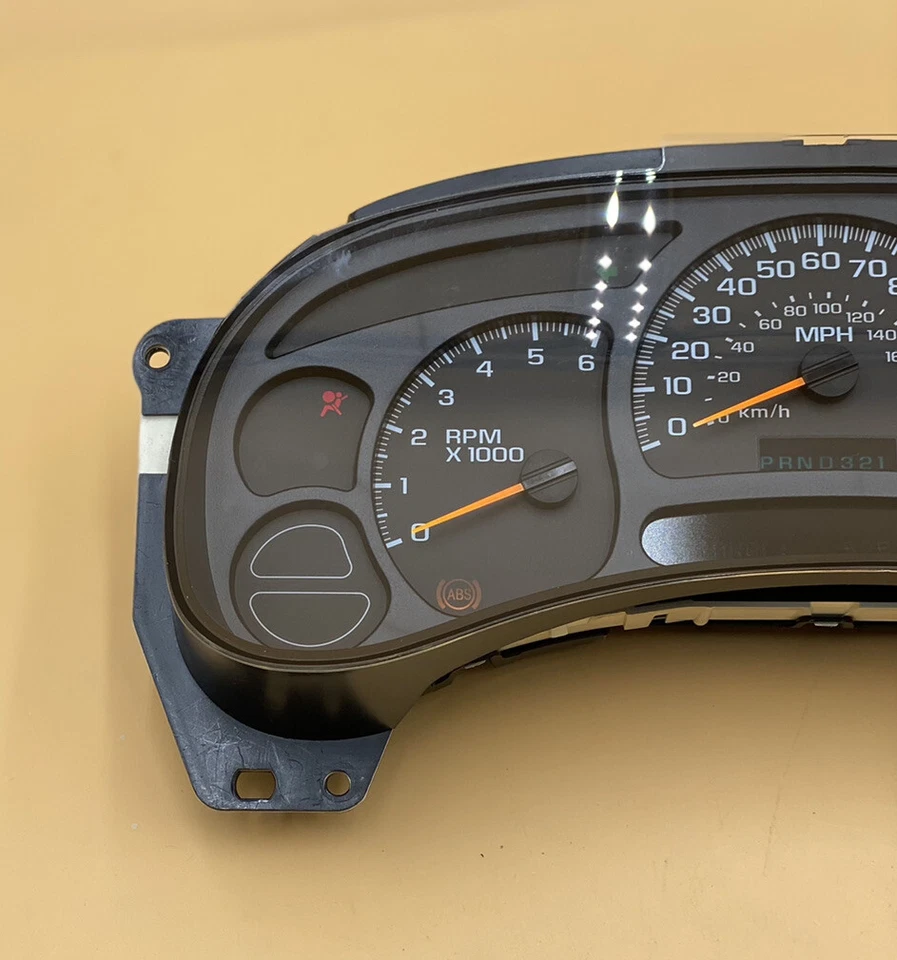 SILVERADO SIERRA TAHOE YUKON AVALANCHA CUADRO DE INSTRUMENTOS VELOCÍMETRO 2003-2006 Foto 2 de 4