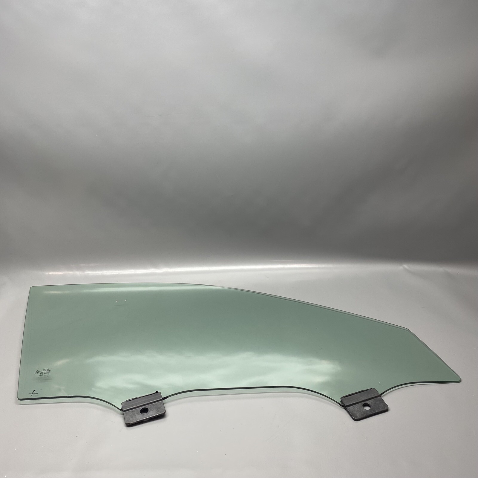 AUDI Q5 DOOR WINDOW GLASS RIGHT FRONT 43R-014865 2018 2019 2020 
