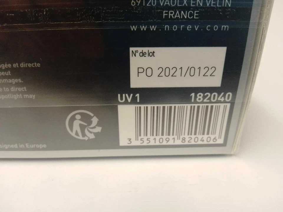 Norev Triumph Bonneville light blue silver 1959 1/18 182040 - Immagine 3 di 3