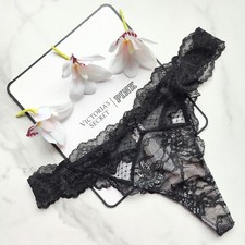 Victoria's Secret Dream Angels Lace  Mesh Detail Thong Panty Size M
