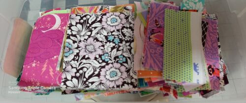 Pound of Tula Pink Fabric Scraps Pack for Crumb / Scrappy Quilting less than 4in - Picture 1 of 3