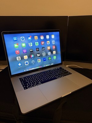 Apple MacBook Pro 15 Zoll i7 2,6 GHz 16 GB macOS Monterey Touch Bar Silber