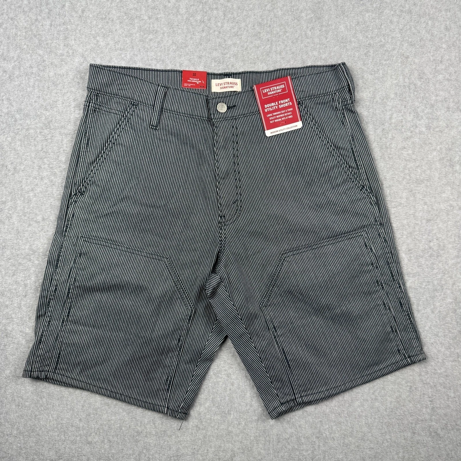 Levis Shorts Mens 32 Blue Hickory Railroad Stripe Double Front Signature NEW
Opens in a new window o