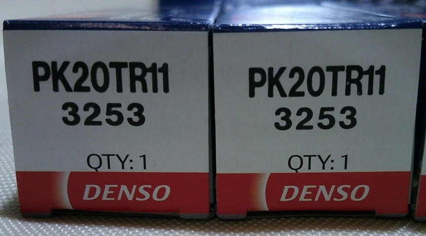 BUNDLE! (8) Genuine 3253 DENSO Double Platinum Spark Plugs PK20TR11 - Image 3 of 3