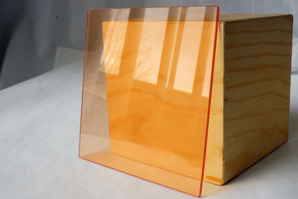 Lee Filters 85C Dark Amber Warming/Color Temperature Conversion Filter 4x4 Resin - Image 3 of 4