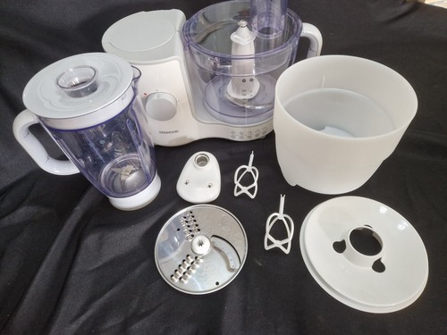KENWOOD FP610 FOOD PROCESSOR WITH ACCESSORIES Tested Working