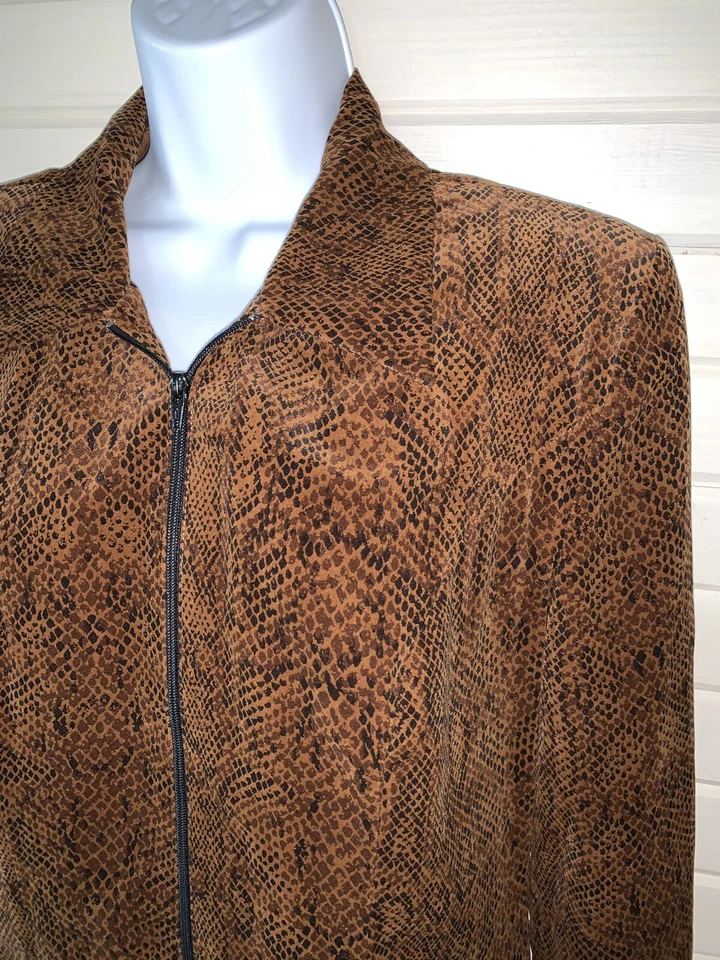 Vtg Joseph Ribkoff Sz 10 Brown Snake Print Velvet Jacket Full Zip Union Made EUC - Image 4 of 4
