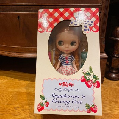 Blythe Strawberries 'n Creamy Cute Doll Emily Temple cute Collaboration 2011