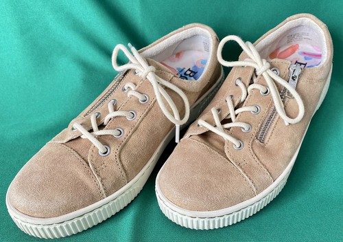 born tennis shoes with zipper