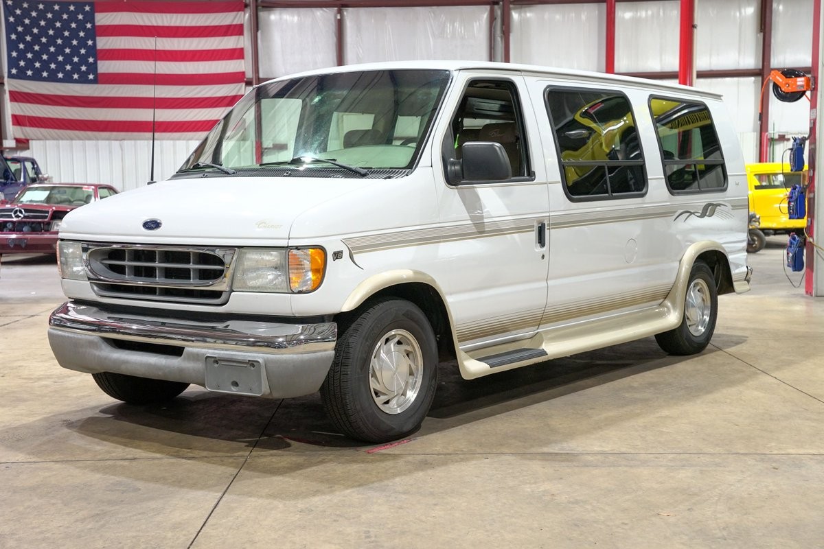 2002 Ford E-150 Econoline Conversion Van