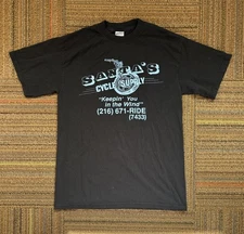 Santa’s Cycles Motorcycle Rider Biker Tshirt Dealership Vintage 2000s
