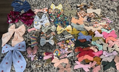 Girls assorted hair bows and hair clips. 100 plus altogether