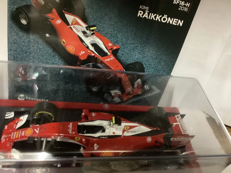 FERRARI  SF16 H  2016  , pilota KIMI RAIKKONEN  1/24.  DIE CAST - Immagine 3 di 4
