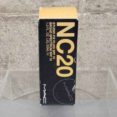 MAC Studio Fix Fluid Broad Spectrum- 24HR Matte Foundation Oil Control NC20 NIB