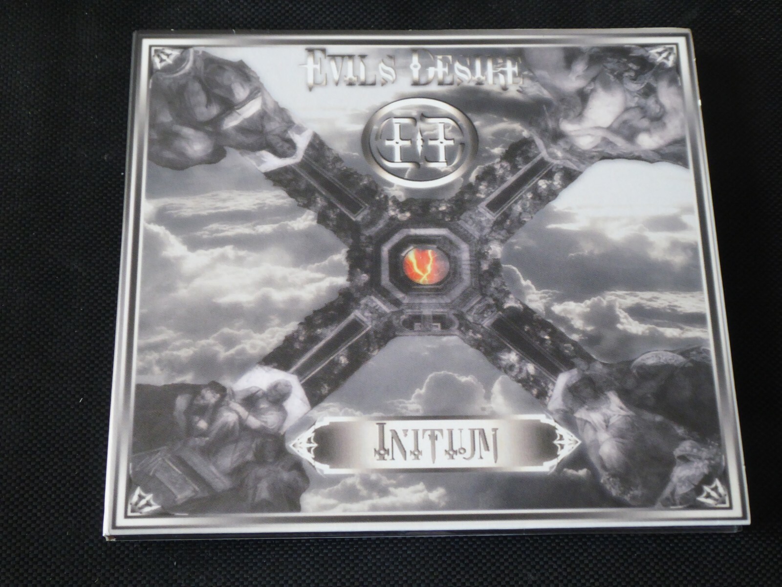 Evil's Desire - Initium (CD 2011) features Members of Violent Queen EVILS