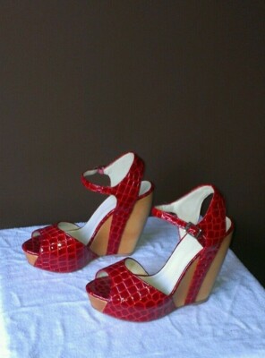  Velvet Angels red wedged shoes Vero Cuoio Sz EURO 39 (8.5 U.S)