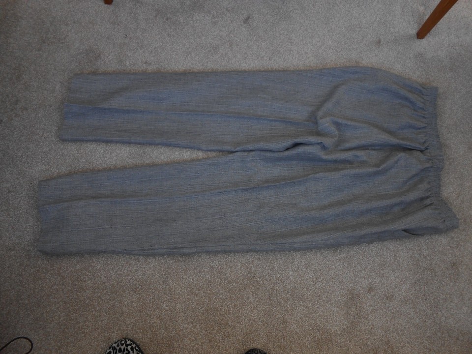 ladies trousers damart size 16 colour black/white/grey mixed two