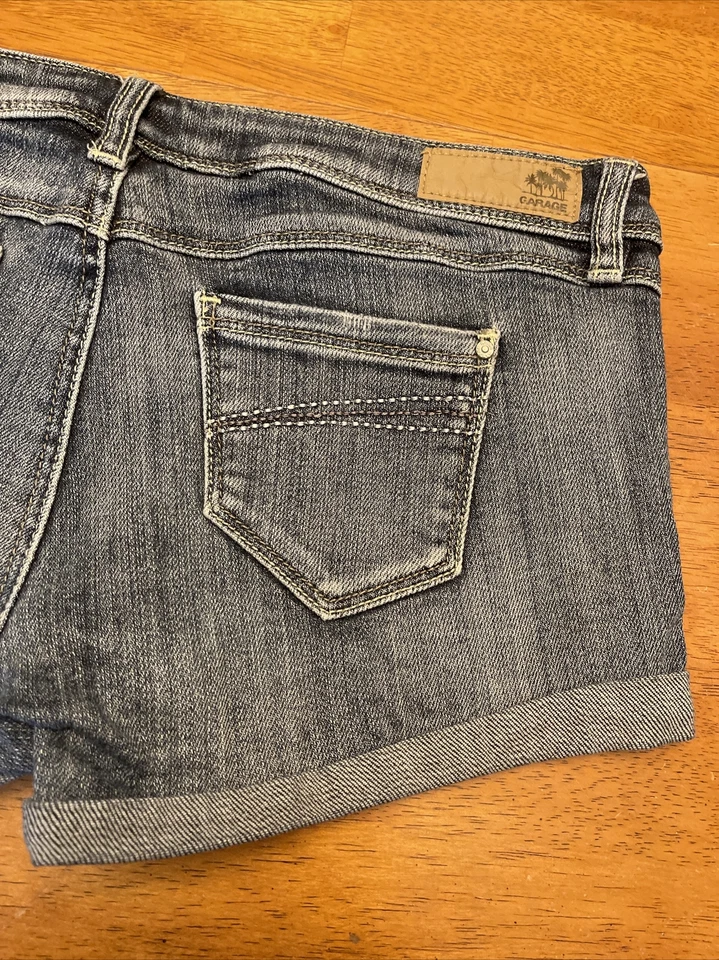 Pantalones Cortos Jean Garage Mujer Talla 5 Azul Denim 15.5” Wst Plano 2” Entrepierna Foto 2 de 4