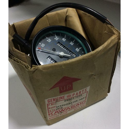 Speedometer to fit Kawasaki KZ200A1A 1978 Classic NOS Genuine Kawasaki Part - Picture 4 of 6