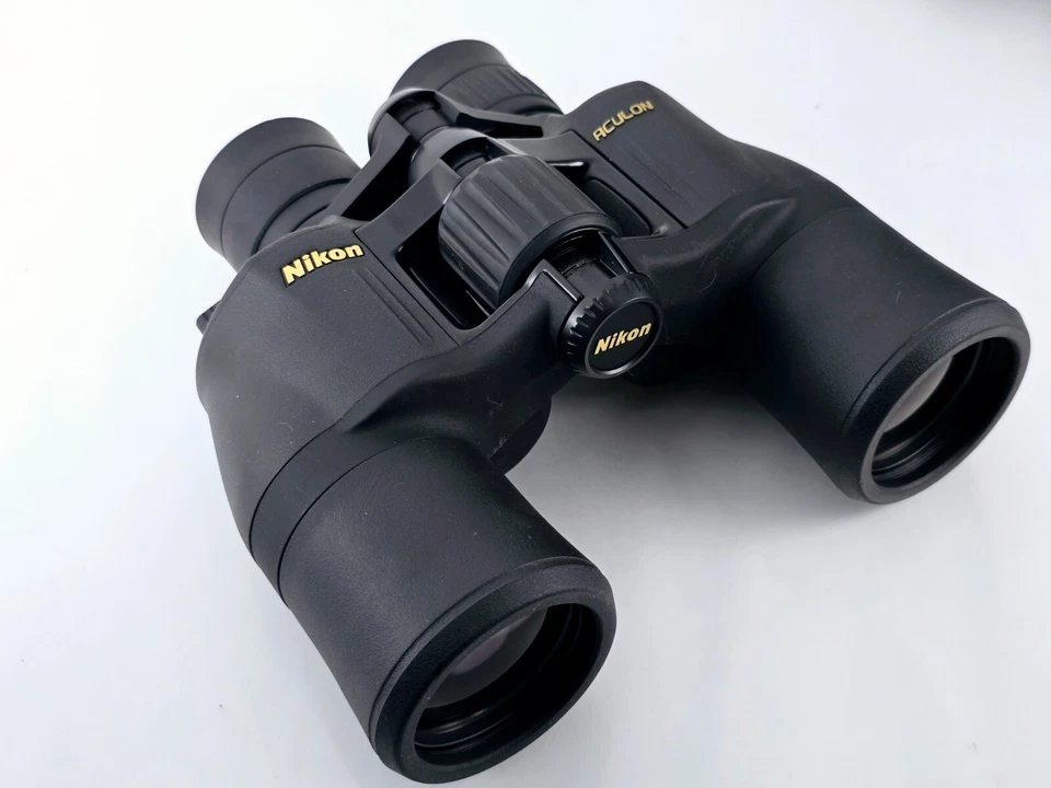 🌸[MINT] Nikon Aculon A211 8-18x42 Porro Prism Zoom Binocular w/Case From JAPAN - Image 2 of 4