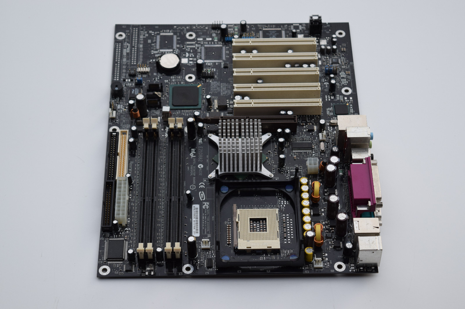 Intel Desktop Board 02 Manual