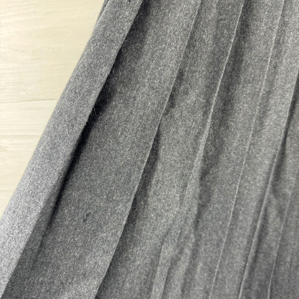 Burberry Vintage Pleated Flare Wool Midi Skirt 12 - image 4